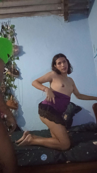 Femboy from Colombia: Sensibilità Siamo qui a toccarci