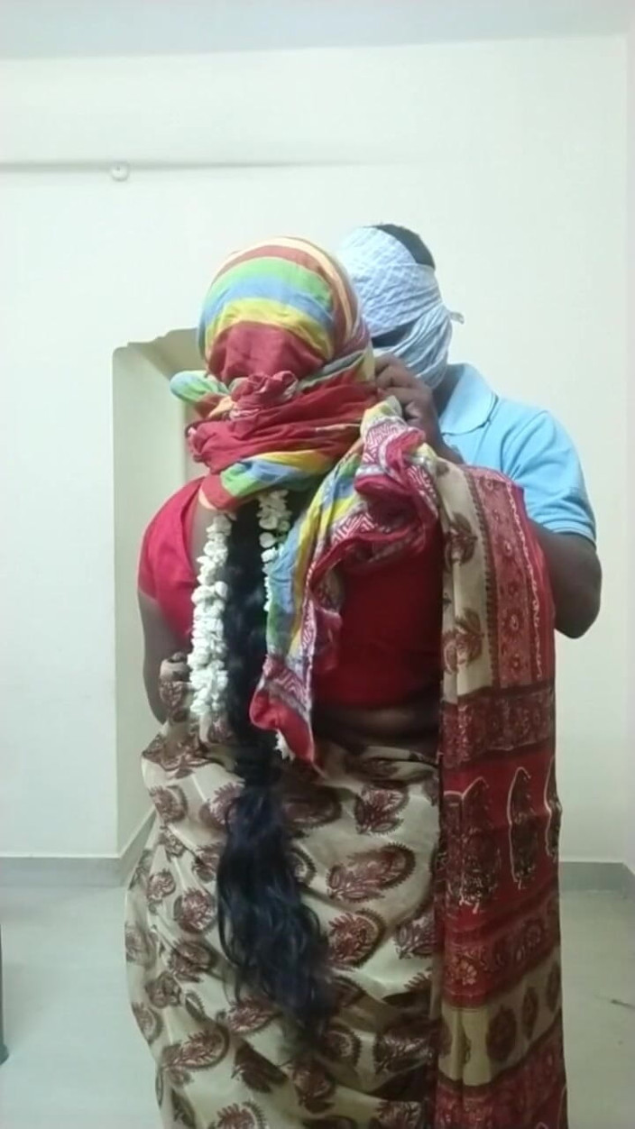 Saranya: Adik tiri ngentot sama abang tirinya sendiri