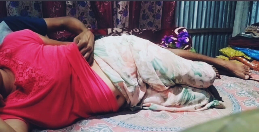 Teensex: Busty Bhabi Fucks Angry Devar with Her Tight Wet Pussy