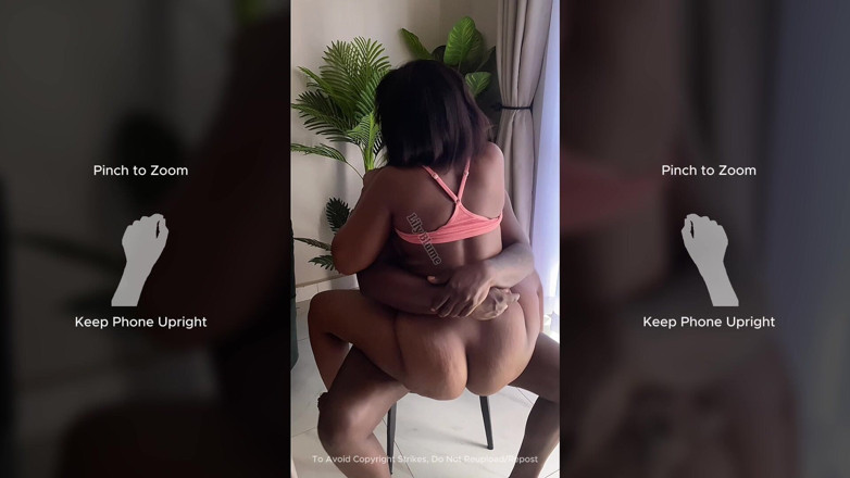 Afrocummy: Cưỡi con cặc đó chậm rãi cho đến khi bạn xuất tinh...