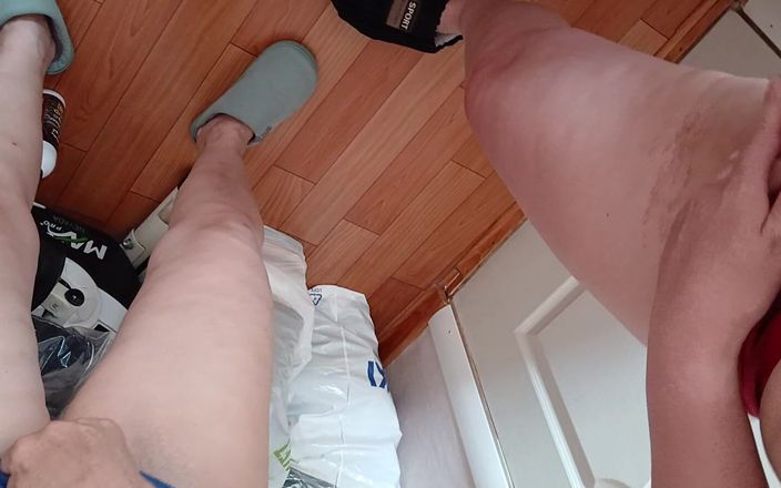 Lesbian-candys: Три студентки громко кончают и одновременно в мокрых трусиках