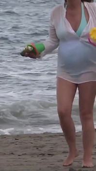 Video1-3 - Latina Stepmom Shows off and Masturbates on the Beach