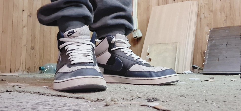 jerkofflover: Nike Sneakers on My Feet