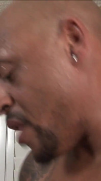 Lady Trixie, BBW noire, baise une bite noire pour profiter du sperme