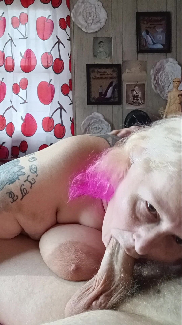 HerculesnVENUS: Abilità di succhiare salivoso parte 2 poi ha sanguinato