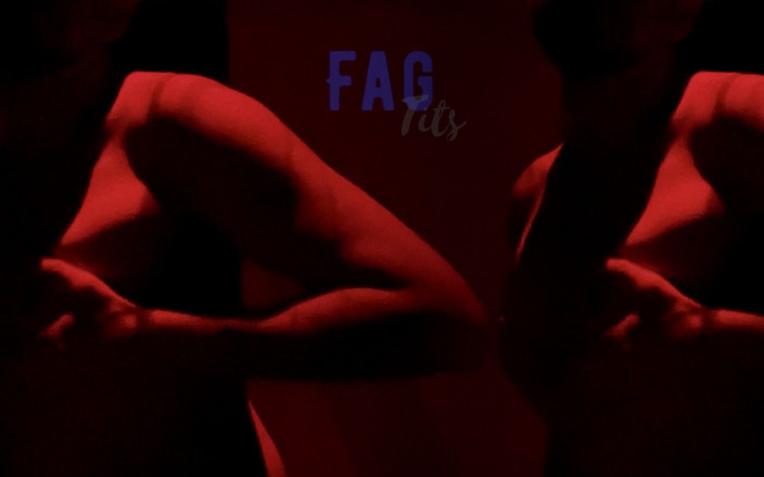 MisterFreak25: Sneaker flikker tieten spugen varken