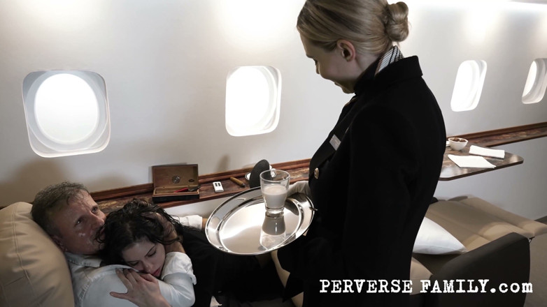 Perverse Family: Familia perversa 54.1 temporada 5: jet privado de lujo perverso