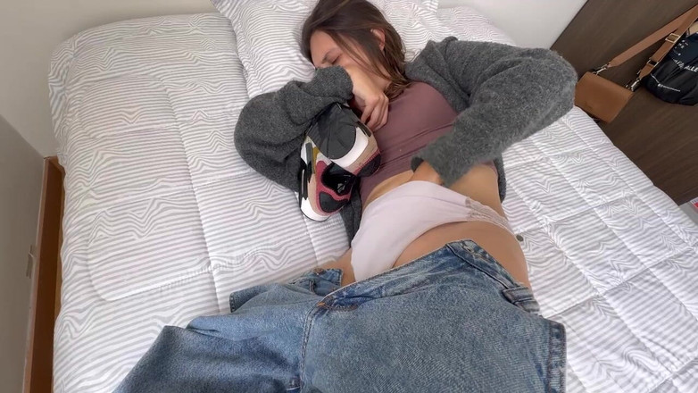 scarlettandc: Mi accarendo e lo succhio poi mi faccio scopare e...
