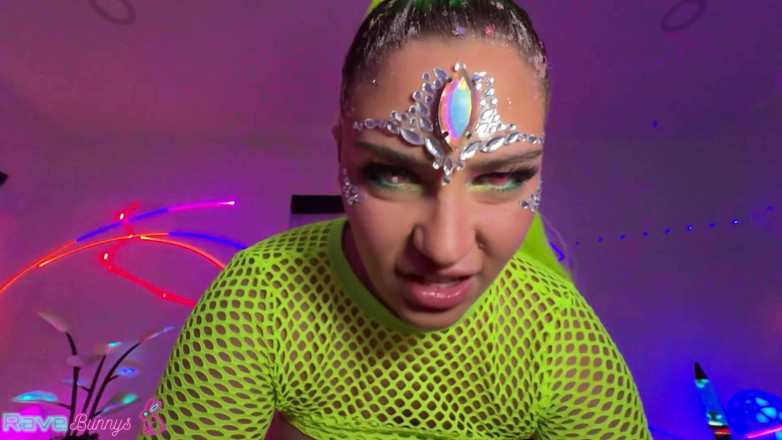 Rave Bunnys: Vivian Taylor Takes Brian Omally's Massive Cock Balls Deep Missionary!