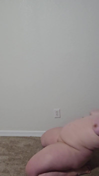 Fundul gras al lui Lexi nud se împarte Asmr Strip Tachinare: femeia mare și frumoasă cu forme se întinde