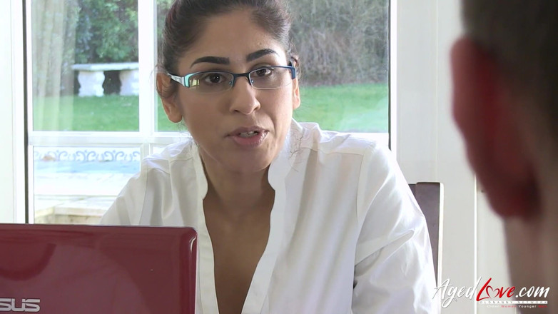 Old Nanny: Two Cocks Filling Horny Interviewer From Both Sides at Once
