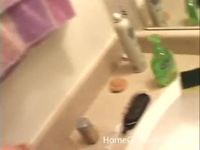 Homegrown Amateurs: 간신히 합법적인 Ameara LeVay 따먹히다
