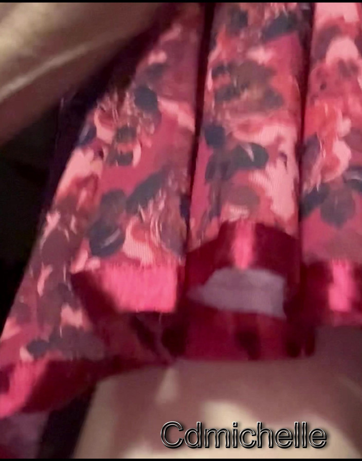 Feeling sexy today crosdressing: Cdmichelle Trägt Einteiler-body Und Spielt Mit Schwanzpumper, Bis Es Oben...