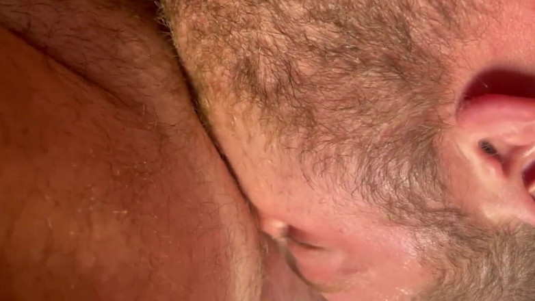 GlennandSonny: Lui viene mentre gli uso la bocca