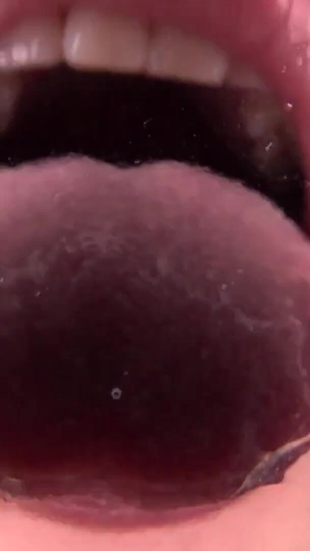 Tsubaki Kato Spits Her Stinky Saliva in Your Face (Japan Fetish Fusion)