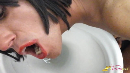 Trans and Cross-Dressers Feet: Tranny dark hair likes others pissing in her mouth
