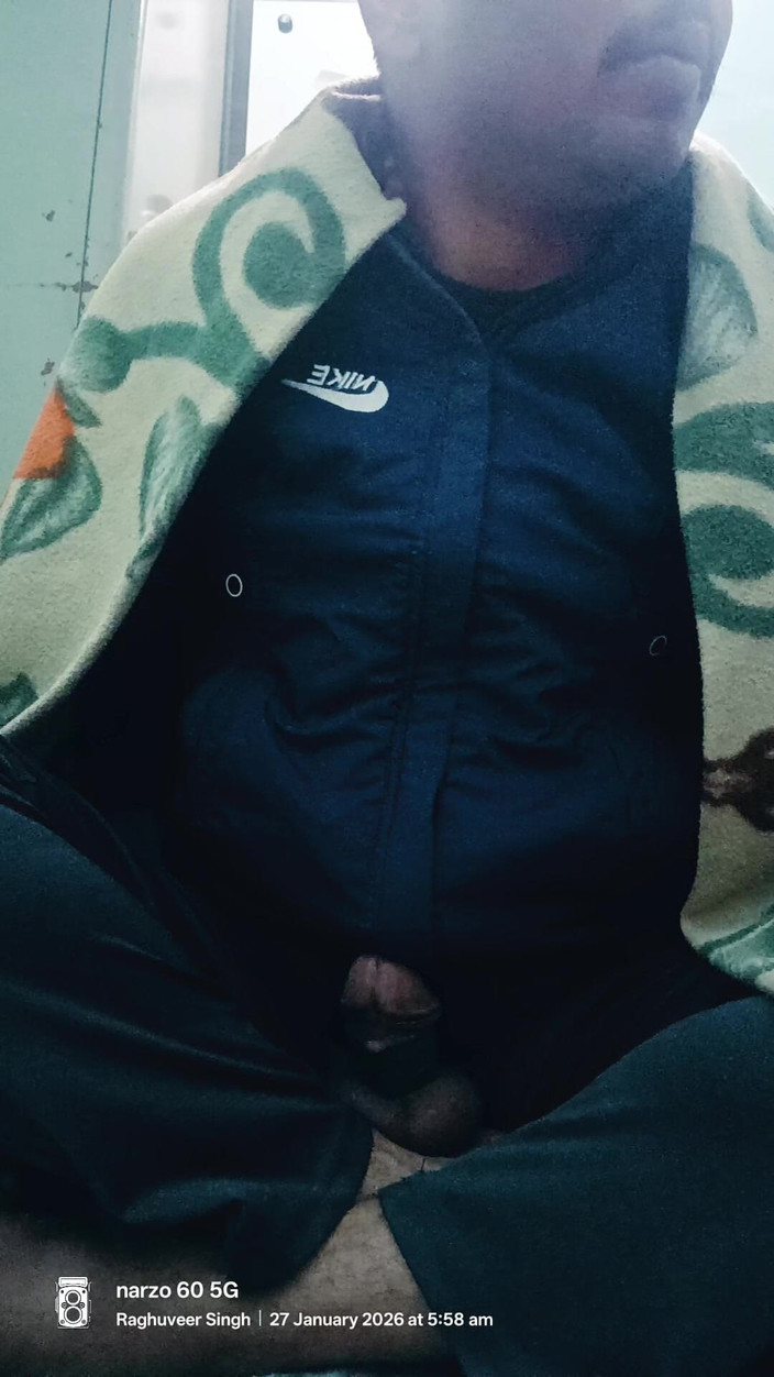 Rajasthani-old-lover: Hintli eşcinsel memur