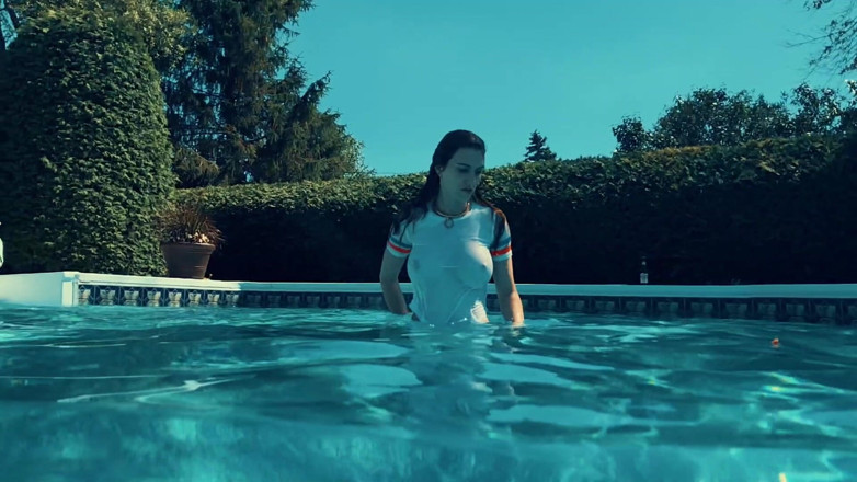Piper Blush: Ora piscinei!