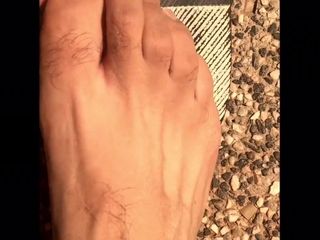 Manly foot: थोंग्स/फ्लिप-फ्लॉप्स और नंगे पैर स्केटबोर्डिंग मेरे साथ आना चाहते हैं? - Manlyfoot