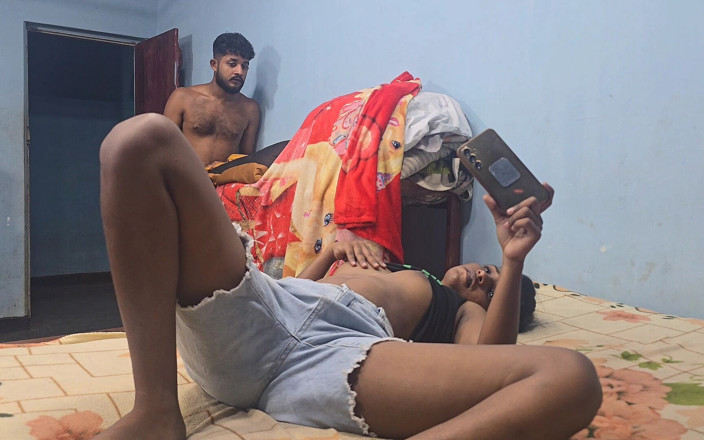 Shashi X: I Was Shocked That My Stepsister Also Likes to Watch...