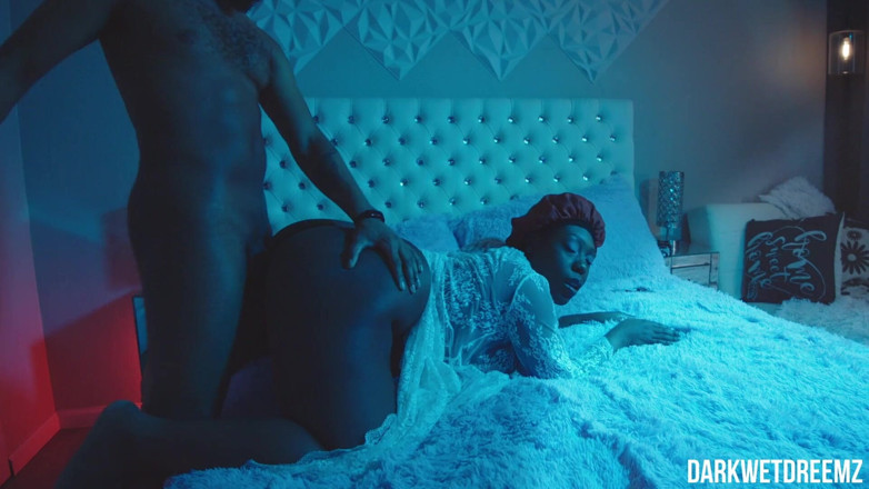 Dark Wet Dreemz: Тетушке нужен был трах поздней ночью