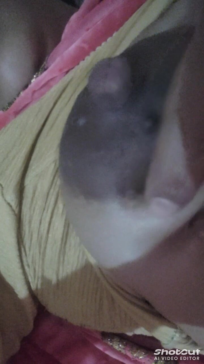 Dr_doom21: aduhai tante seksi ji si tante seksi dengan aduhai ini...