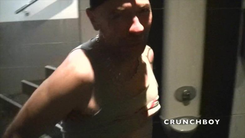 BAREBACK FUCK CLUB: Juan perez dientot sama cowok straight di kolam renang umum