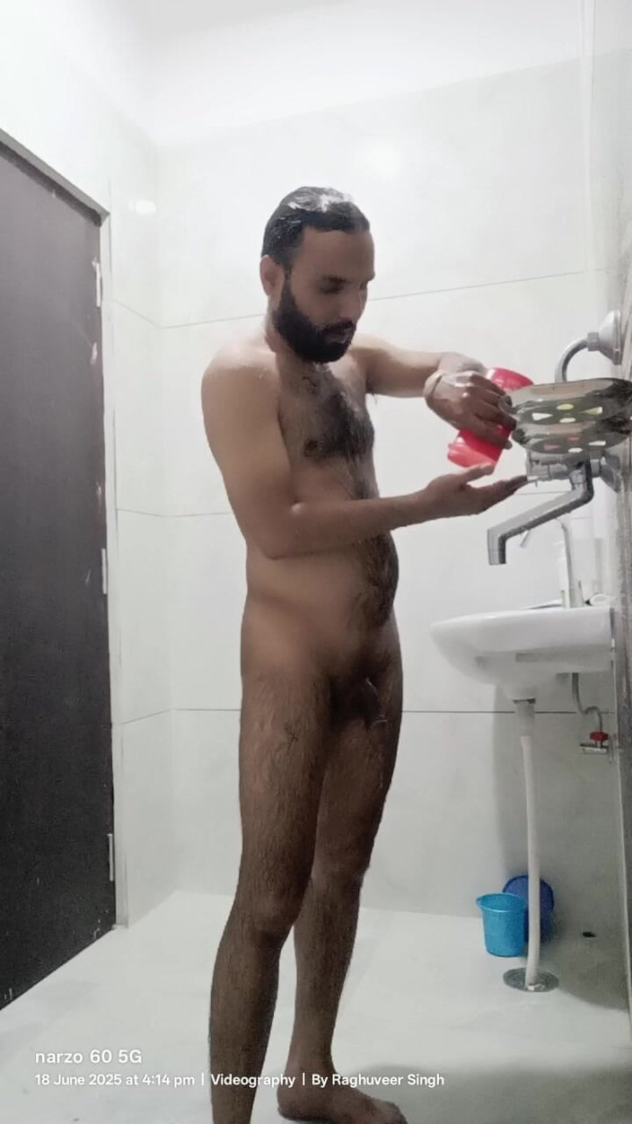 Rajasthani-old-lover: Desi young boy enjoy masterbation with live friends