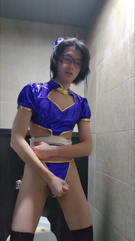 Chun-Li ialah seorang pameran di tempat letak kereta