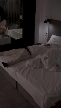 Caliente, Madrastra Comparte Cama, En Hotel, Con Hijastro Después De La Fiesta Dada Deville, Real Amateur MILF