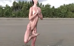 Wenona hace yoga desnuda y luego se masturba