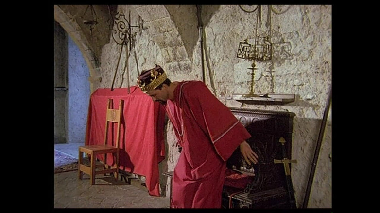 MMV films - The Original: Три красивых молоденьких рабыни жестко трахаются их королем