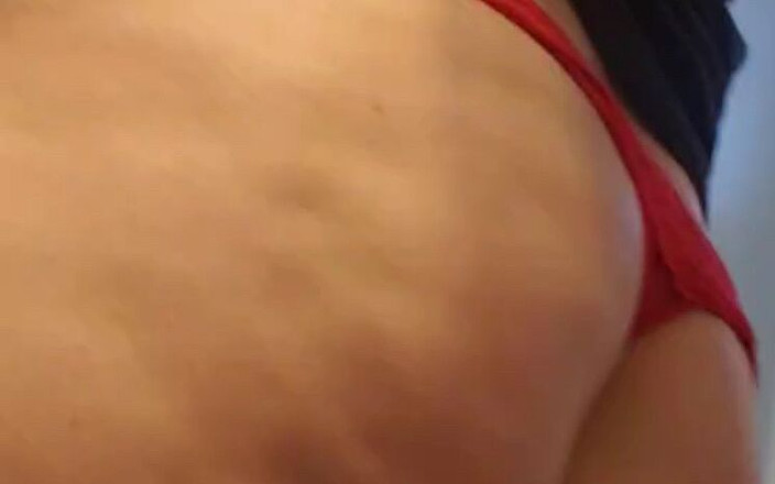 Bumble studio: Právě začínám Ouy s tímto tlustým zadkem.