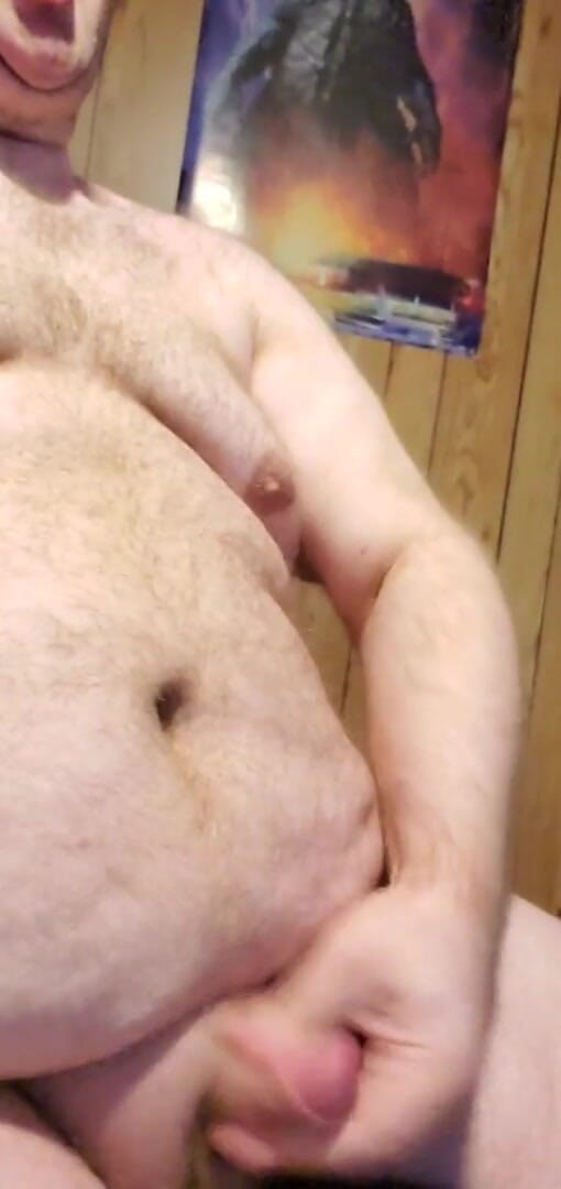 Danzilla White: Thủ dâm trong khi ngồi trên mép giường của tôi