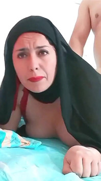 Fucking a Hot Woman with Hijab on All Fours
