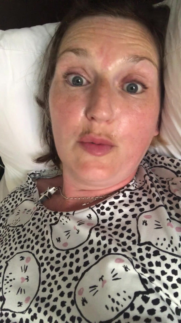 MistressWriggler: Meu rosto quente e suado de orgasmo