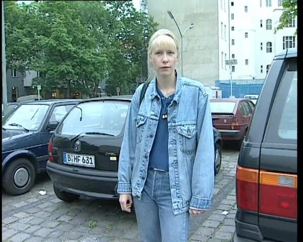 YOUR FIRST PORN: Meine Muschi is niet zo blond - Bettina softclip mijn poesje...
