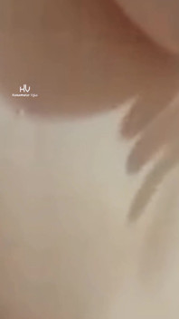 나는 알몸으로 보이고 그들이 원하는 것을 말하는 것을 좋아해
