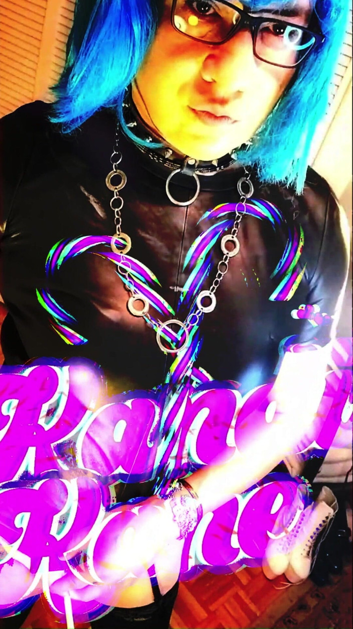 kandiKane: 섹시한 Sissy 브라질 Kandi 그녀의 엉덩이 Pmv 파운드