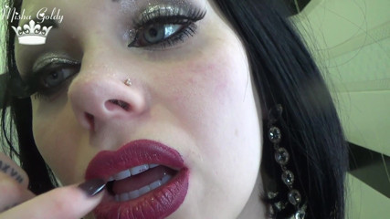 Goddess Misha Goldy: Kiss my huge lips  - and you will be completely mine