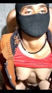 Il marito ha scopato forte sua moglie e a entrambi si sono divertiti