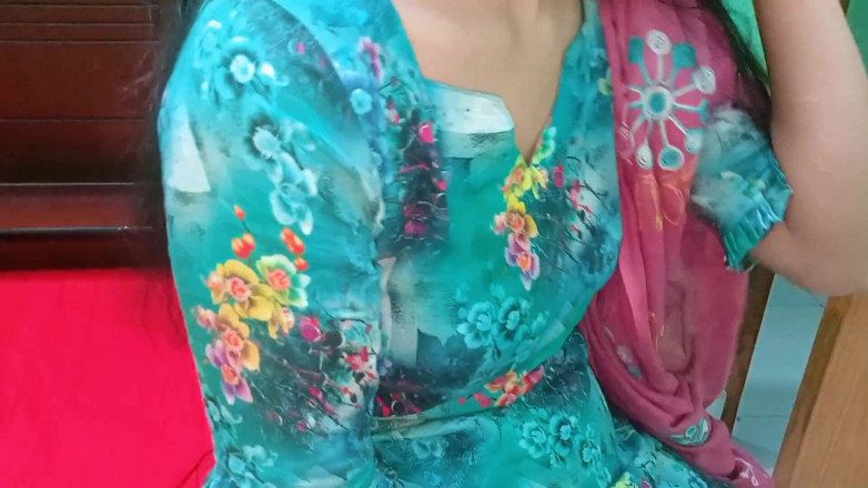 Riya Chowdhury: Секс з дівчиною поруч