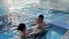 NamiQseiiin: Nella piscina dei miei genitori