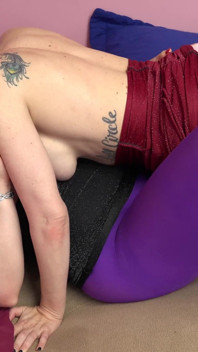 Victoria Peaks трахает грудастую жену Kyla Keys