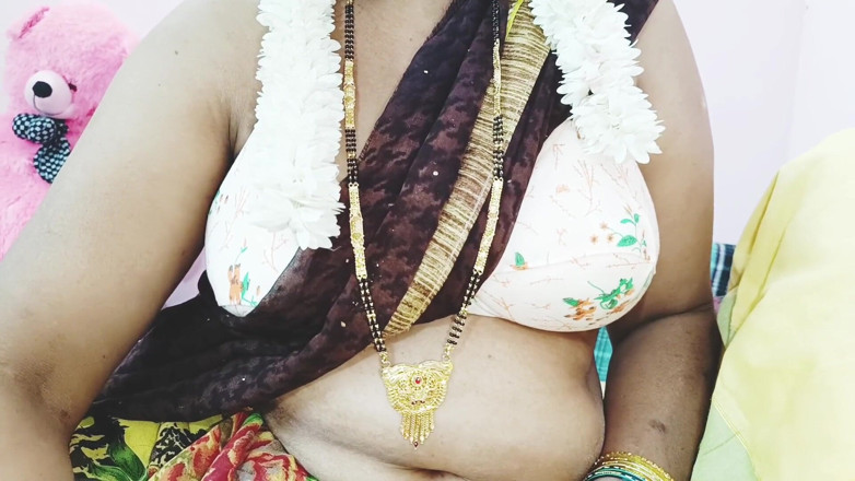 Telugu honey lips: India madrastra follando yerno, habla sucio telugu