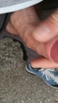 Chcaní a mrdka venku v parku