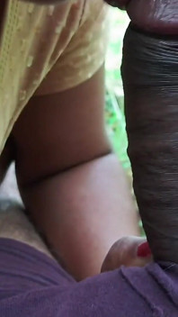 Minha cunhada gostosa sendo fodida nos campos, vídeo anal indiano ao ar livre, cunhada indiana