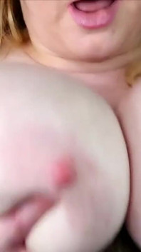 Stor svart dildo tuttknull &suger