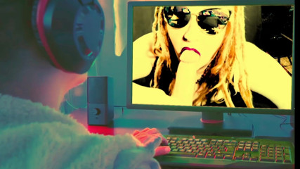 Campsissyboi: 2 sborrate istruzioni per un pompino uno ingoio una sputa...