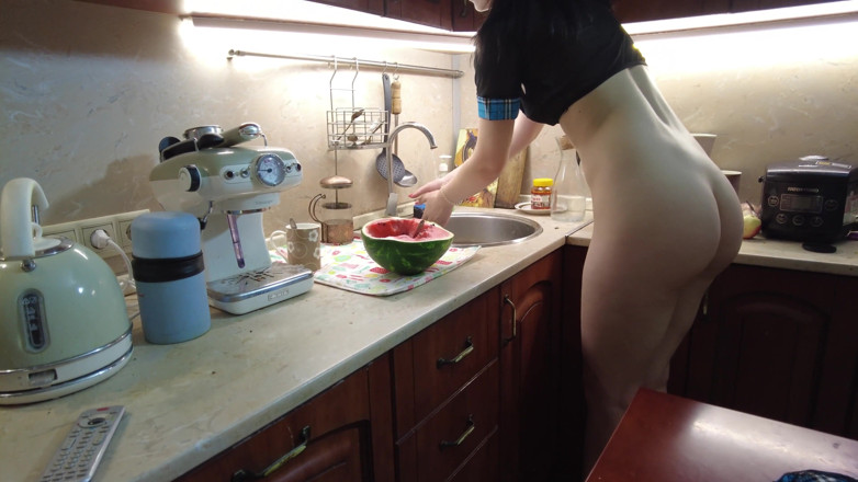LoveHomePorn: I Love to Suck Cock of My Stepdad